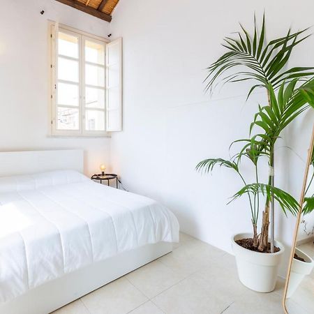 Castello Attic Sunset Terrace Apartment Cagliari Exterior photo